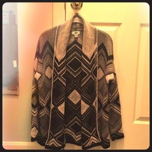 Cozy cardigan! 🔥 ❄️ ☕️